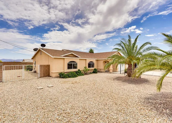 4 Mi To Access: W/ & Mtn Views!