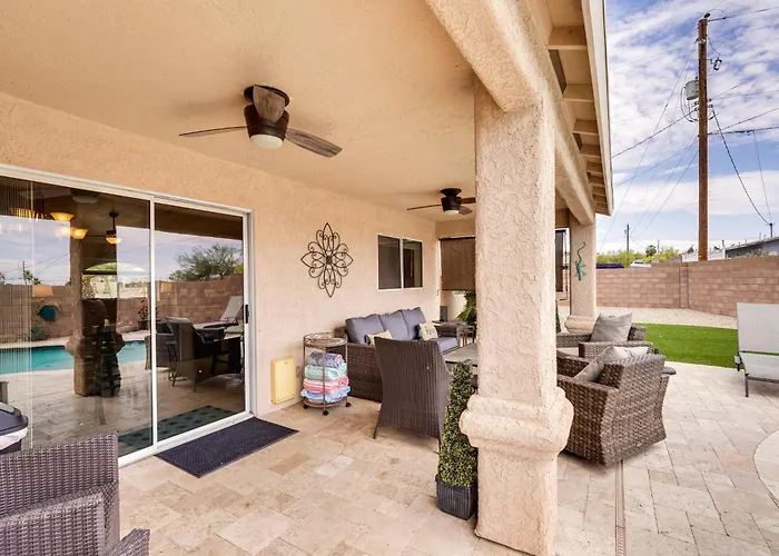 4 Mi To Access: W/ & Mtn Views!