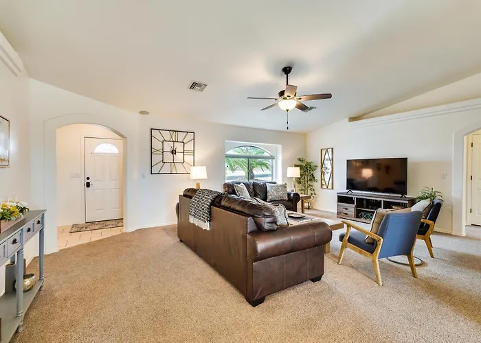 4 Mi To Access: W/ & Mtn Views! Vakantiehuis Lake Havasu City